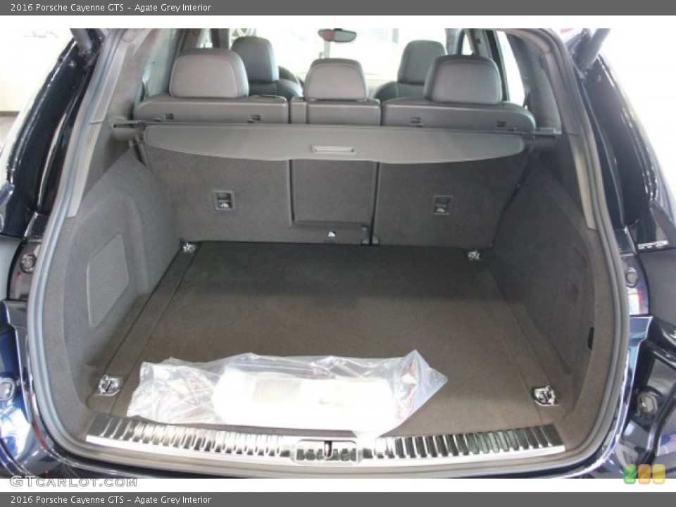Agate Grey Interior Trunk for the 2016 Porsche Cayenne GTS #104684163