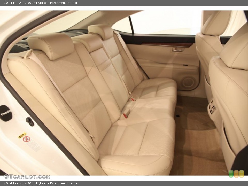 Parchment Interior Rear Seat for the 2014 Lexus ES 300h Hybrid #104700183
