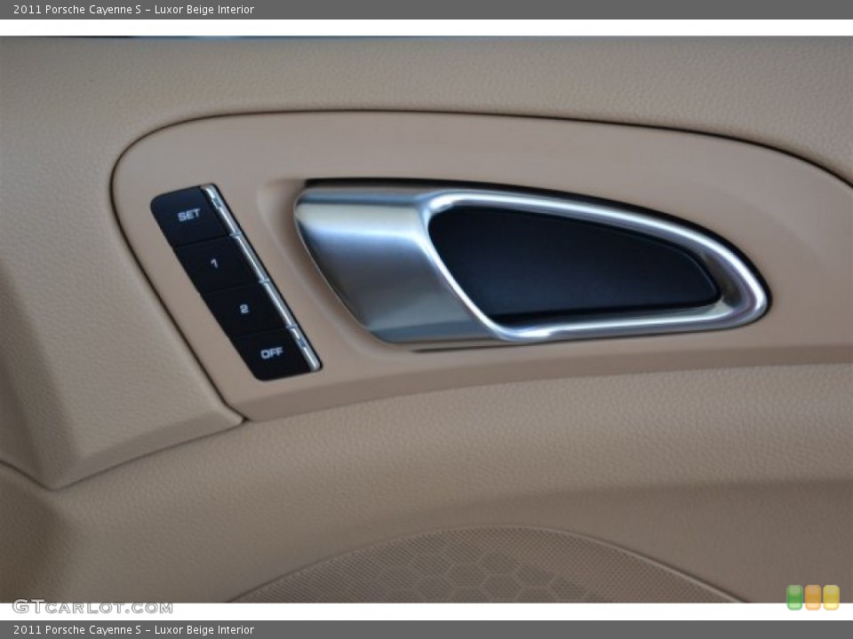 Luxor Beige Interior Controls for the 2011 Porsche Cayenne S #104709102