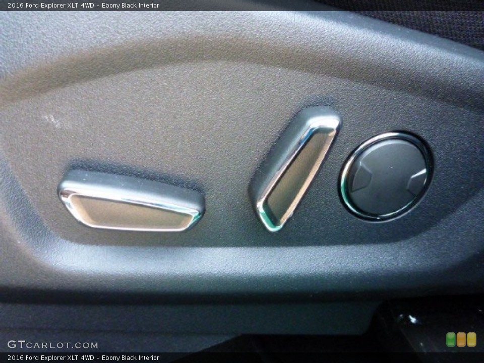 Ebony Black Interior Controls for the 2016 Ford Explorer XLT 4WD #104725091
