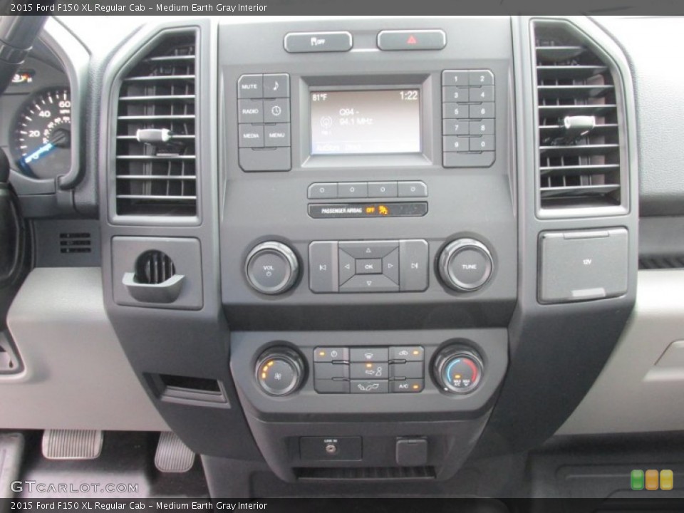 Medium Earth Gray Interior Controls for the 2015 Ford F150 XL Regular Cab #104783998