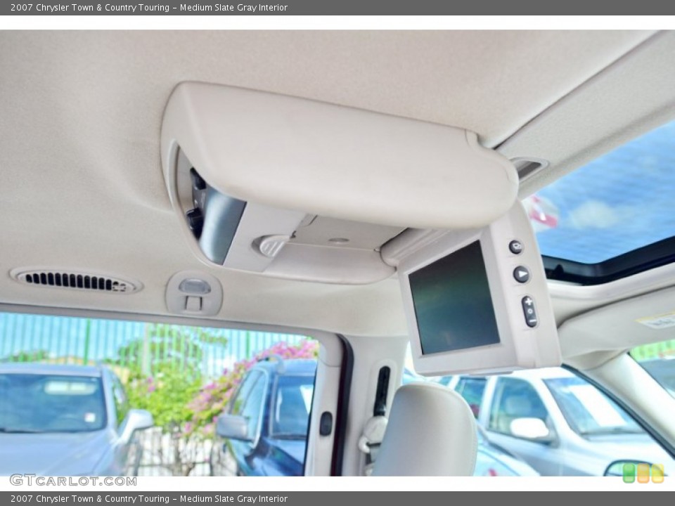 Medium Slate Gray Interior Entertainment System for the 2007 Chrysler Town & Country Touring #104784814