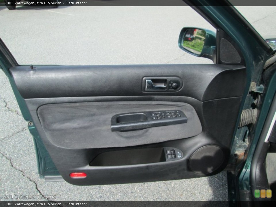Black Interior Door Panel for the 2002 Volkswagen Jetta GLS Sedan #104822857