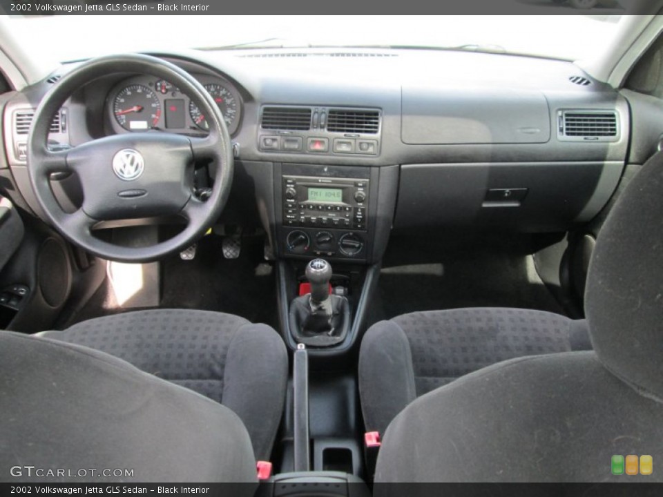 Black Interior Dashboard for the 2002 Volkswagen Jetta GLS Sedan #104823067