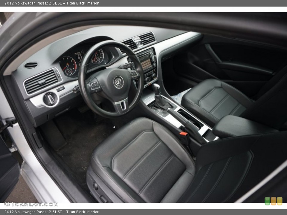 Titan Black Interior Photo for the 2012 Volkswagen Passat 2.5L SE #104828245