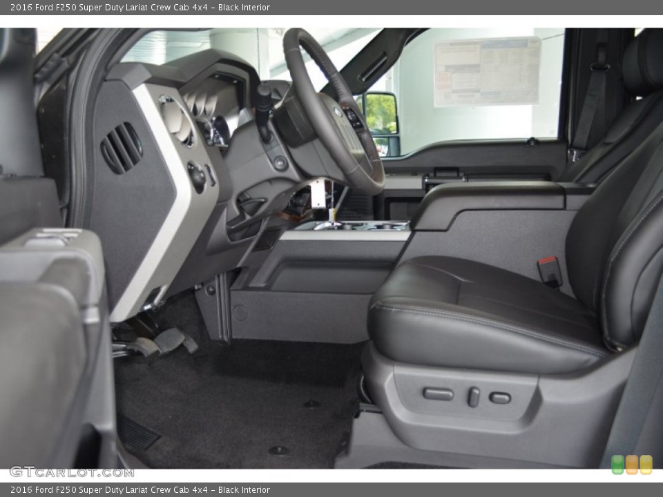 Black Interior Photo for the 2016 Ford F250 Super Duty Lariat Crew Cab 4x4 #104858309
