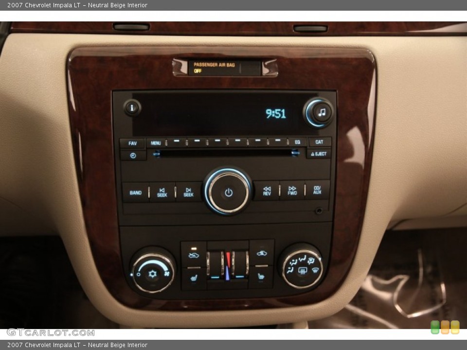 Neutral Beige Interior Controls for the 2007 Chevrolet Impala LT #104883944