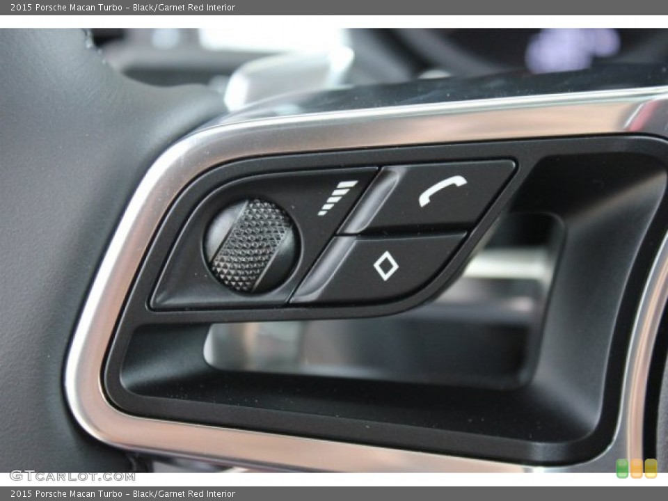 Black/Garnet Red Interior Controls for the 2015 Porsche Macan Turbo #104952906