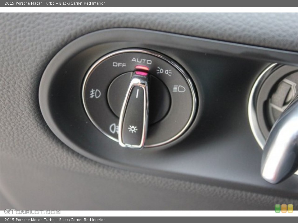 Black/Garnet Red Interior Controls for the 2015 Porsche Macan Turbo #104952951