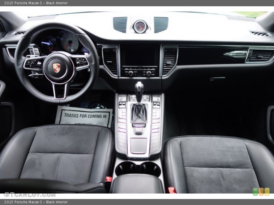 Black Interior Dashboard for the 2015 Porsche Macan S #105128455