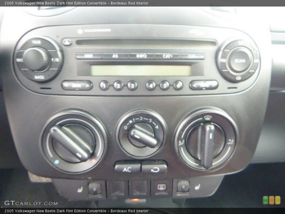 Bordeaux Red Interior Controls for the 2005 Volkswagen New Beetle Dark Flint Edition Convertible #105129943