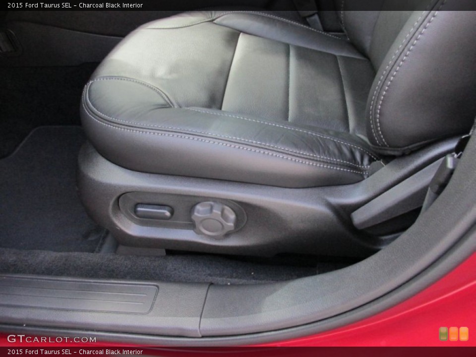 Charcoal Black Interior Front Seat for the 2015 Ford Taurus SEL #105230933