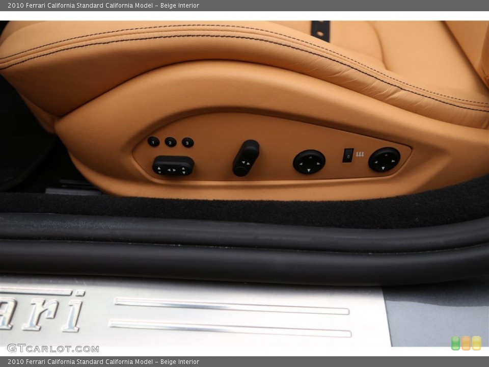 Beige Interior Controls for the 2010 Ferrari California  #105247910