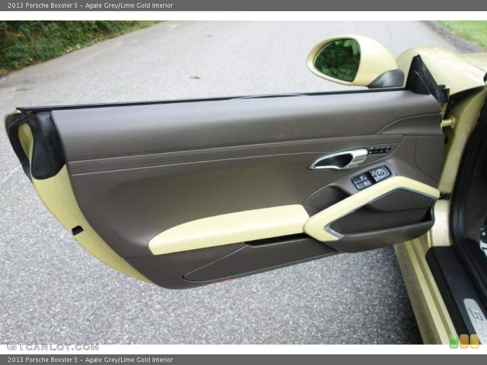 Agate Grey/Lime Gold Interior Door Panel for the 2013 Porsche Boxster S #105270321