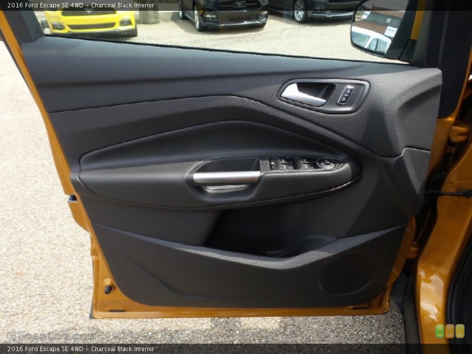 Charcoal Black Interior Door Panel for the 2016 Ford Escape SE 4WD #105299157