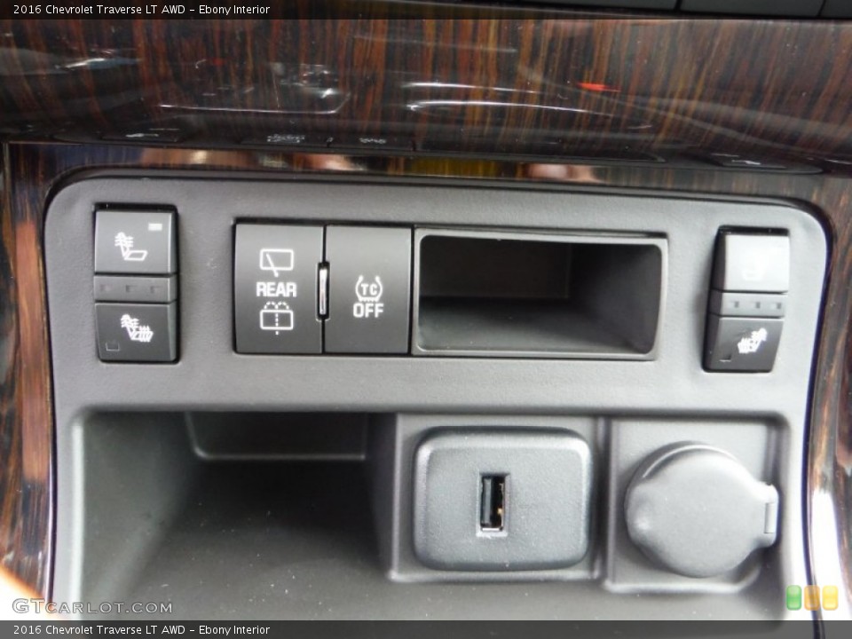 Ebony Interior Controls for the 2016 Chevrolet Traverse LT AWD #105385576