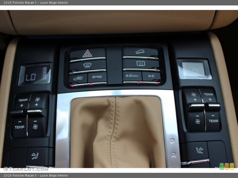 Luxor Beige Interior Controls for the 2016 Porsche Macan S #105467445