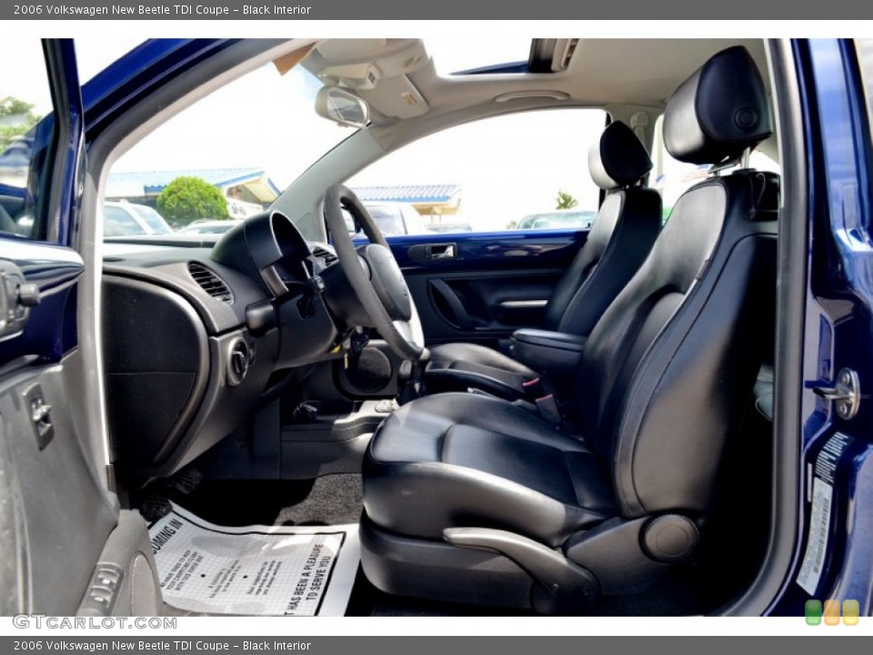 Black Interior Photo for the 2006 Volkswagen New Beetle TDI Coupe #105495454