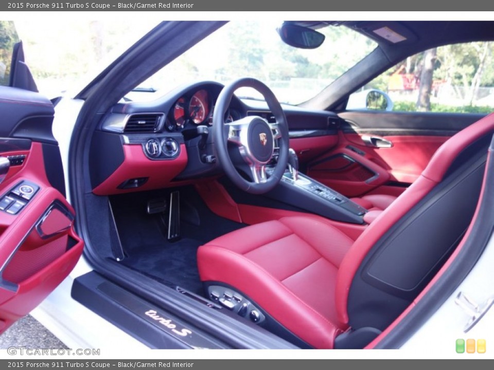 Black/Garnet Red Interior Photo for the 2015 Porsche 911 Turbo S Coupe #105527361