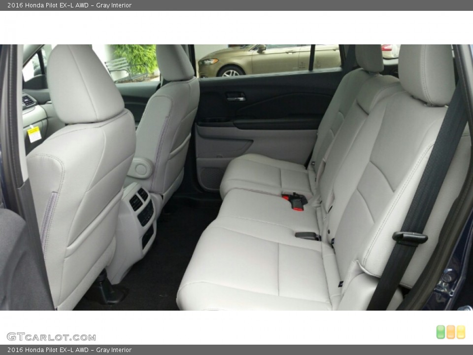 Gray Interior Rear Seat for the 2016 Honda Pilot EX-L AWD #105541494