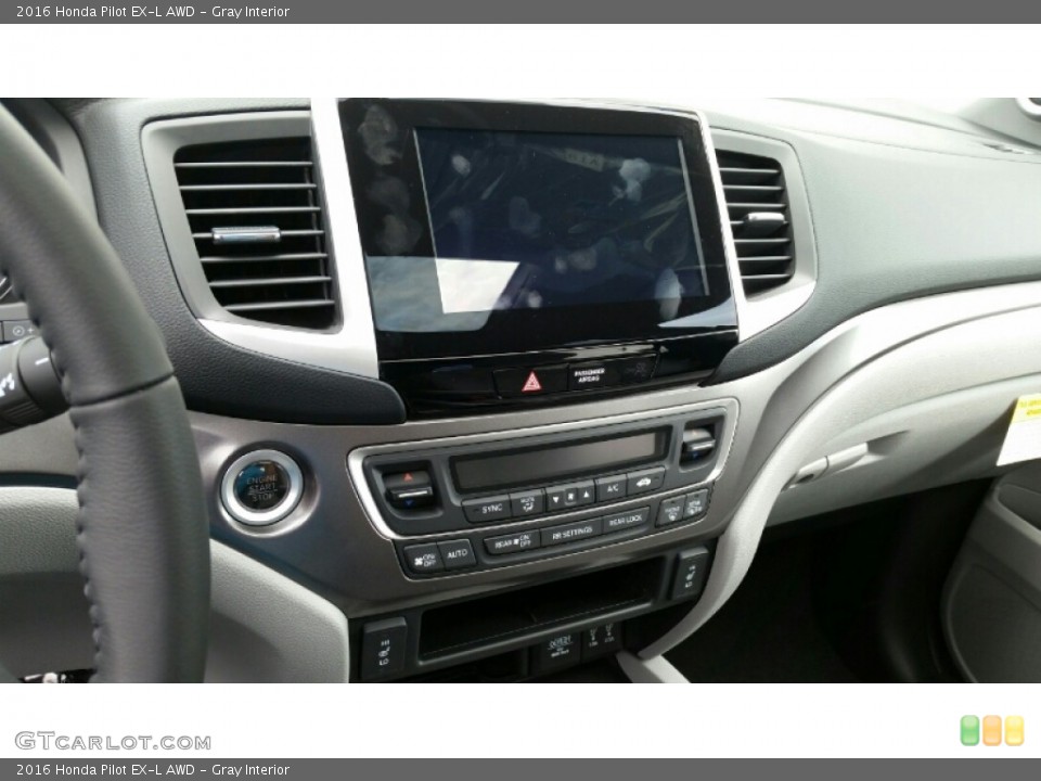 Gray Interior Controls for the 2016 Honda Pilot EX-L AWD #105541521