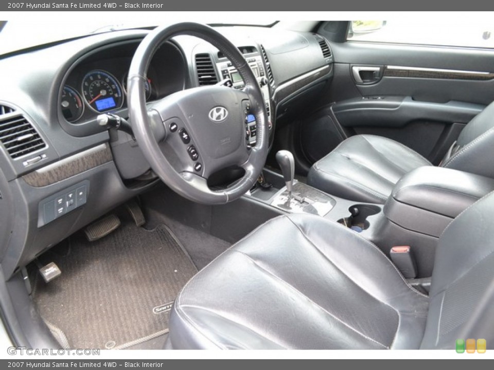 Black Interior Photo for the 2007 Hyundai Santa Fe Limited 4WD #105565686