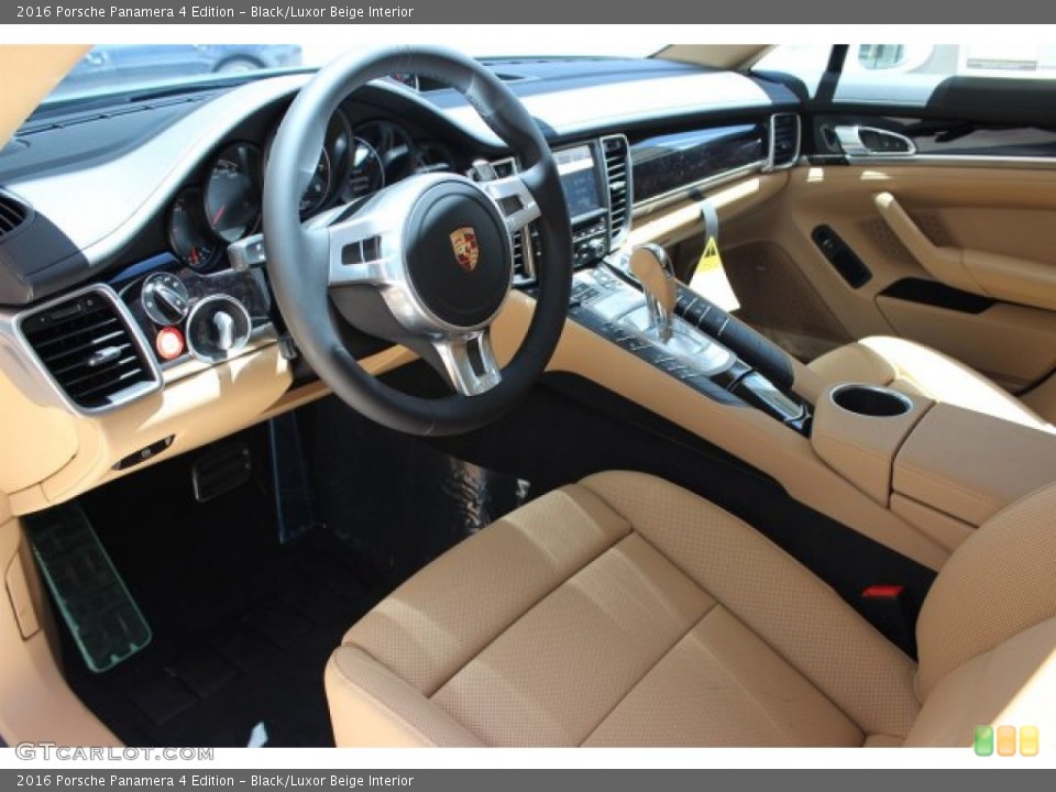 Black/Luxor Beige 2016 Porsche Panamera Interiors