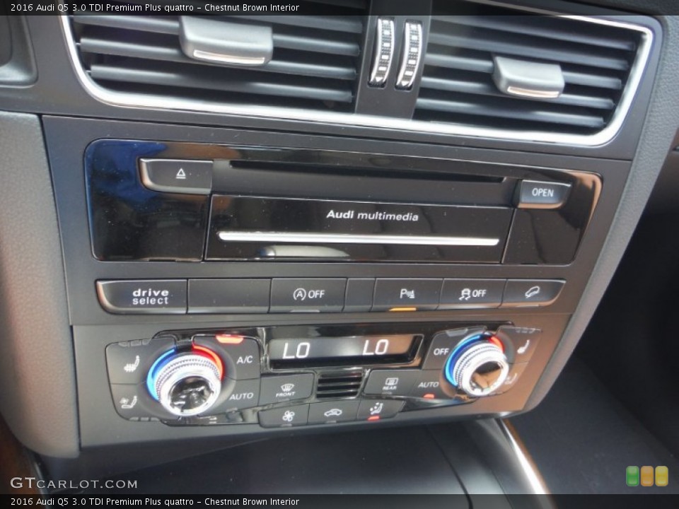 Chestnut Brown Interior Controls for the 2016 Audi Q5 3.0 TDI Premium Plus quattro #105621004