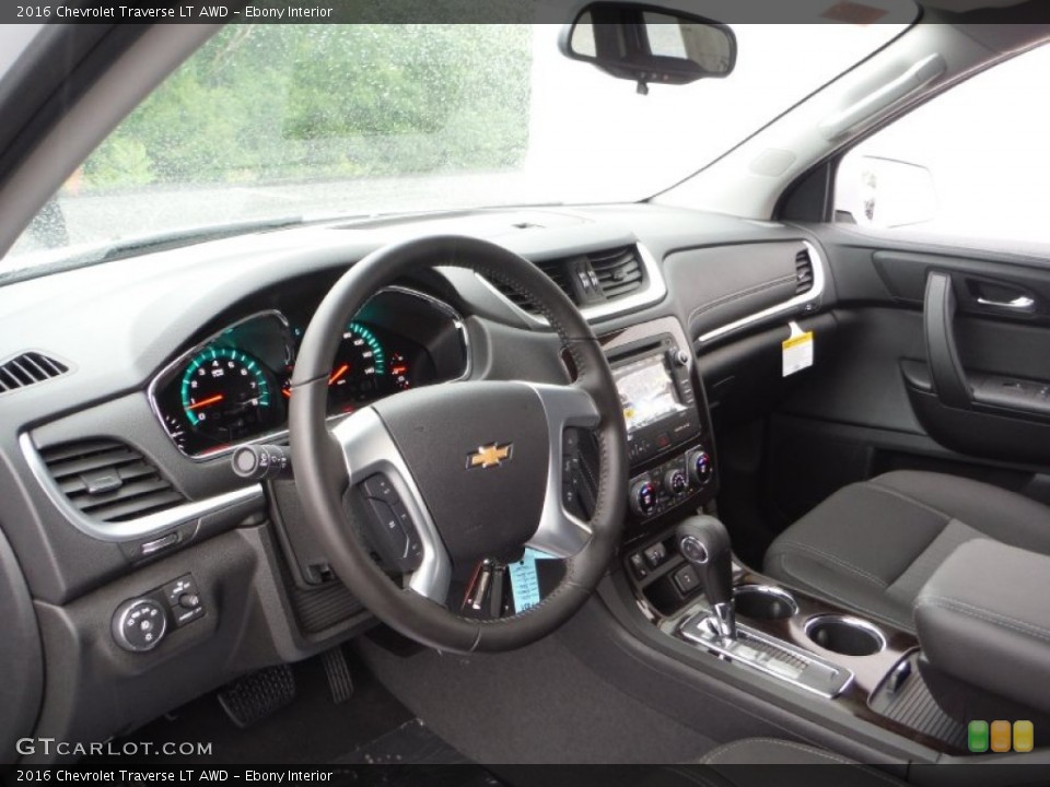 Ebony Interior Photo for the 2016 Chevrolet Traverse LT AWD #105735734