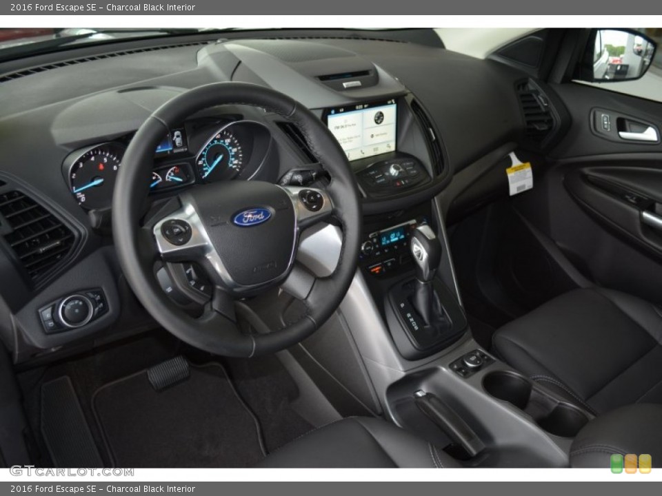 Charcoal Black Interior Photo for the 2016 Ford Escape SE #105745061