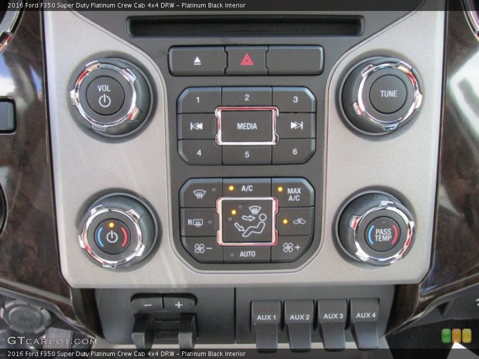 Platinum Black Interior Controls for the 2016 Ford F350 Super Duty Platinum Crew Cab 4x4 DRW #105746462