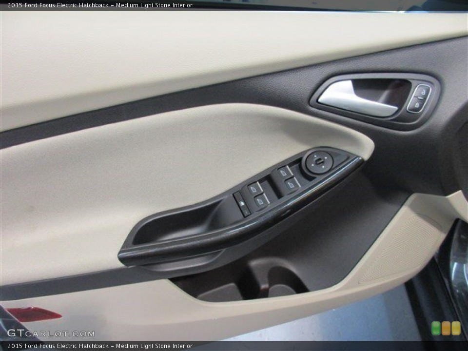 Medium Light Stone Interior Door Panel for the 2015 Ford Focus Electric Hatchback #105751616