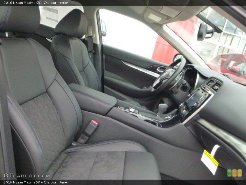 Charcoal Interior Photo for the 2016 Nissan Maxima SR #105766277