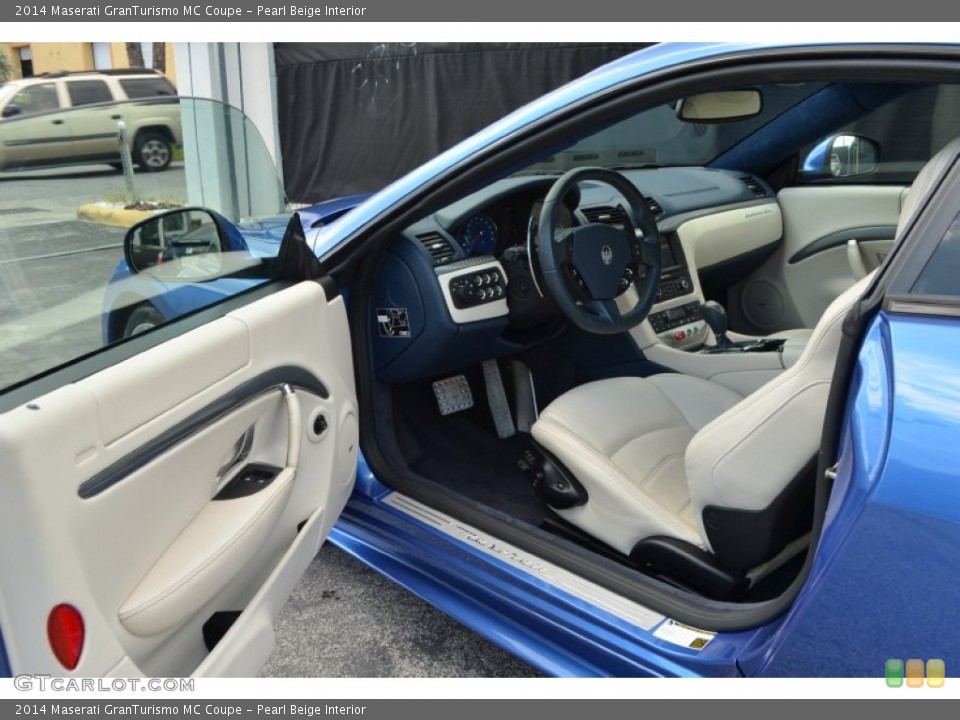 Pearl Beige Interior Photo for the 2014 Maserati GranTurismo MC Coupe #105804270