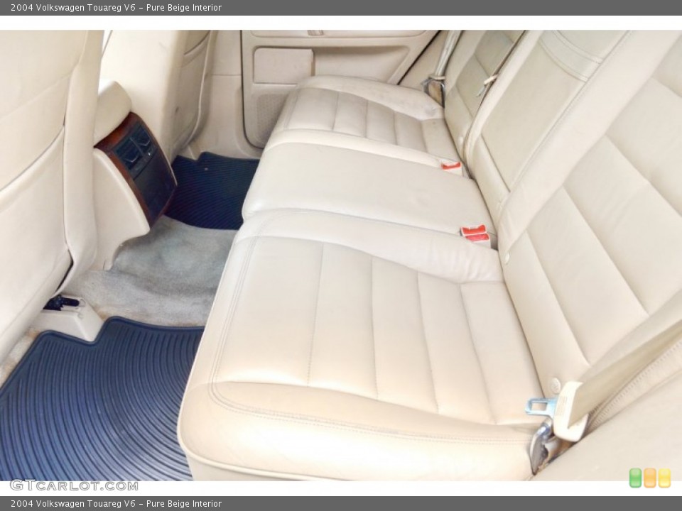 Pure Beige Interior Rear Seat for the 2004 Volkswagen Touareg V6 #105804694