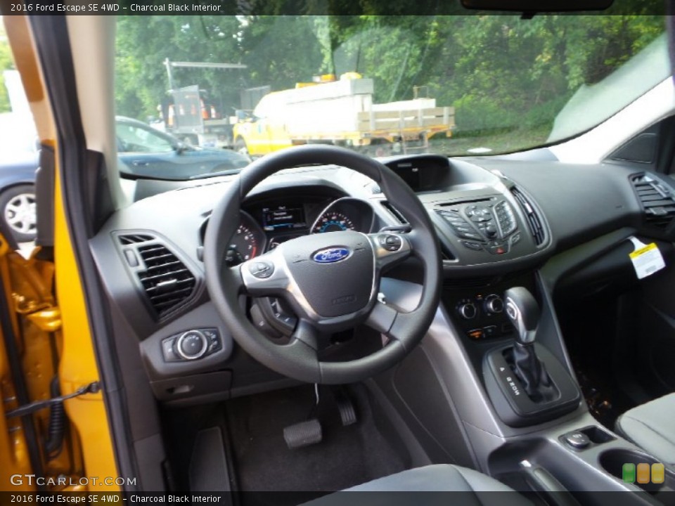 Charcoal Black Interior Dashboard for the 2016 Ford Escape SE 4WD #105826000