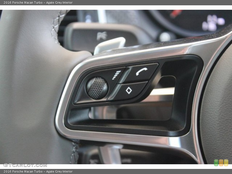 Agate Grey Interior Controls for the 2016 Porsche Macan Turbo #105861303