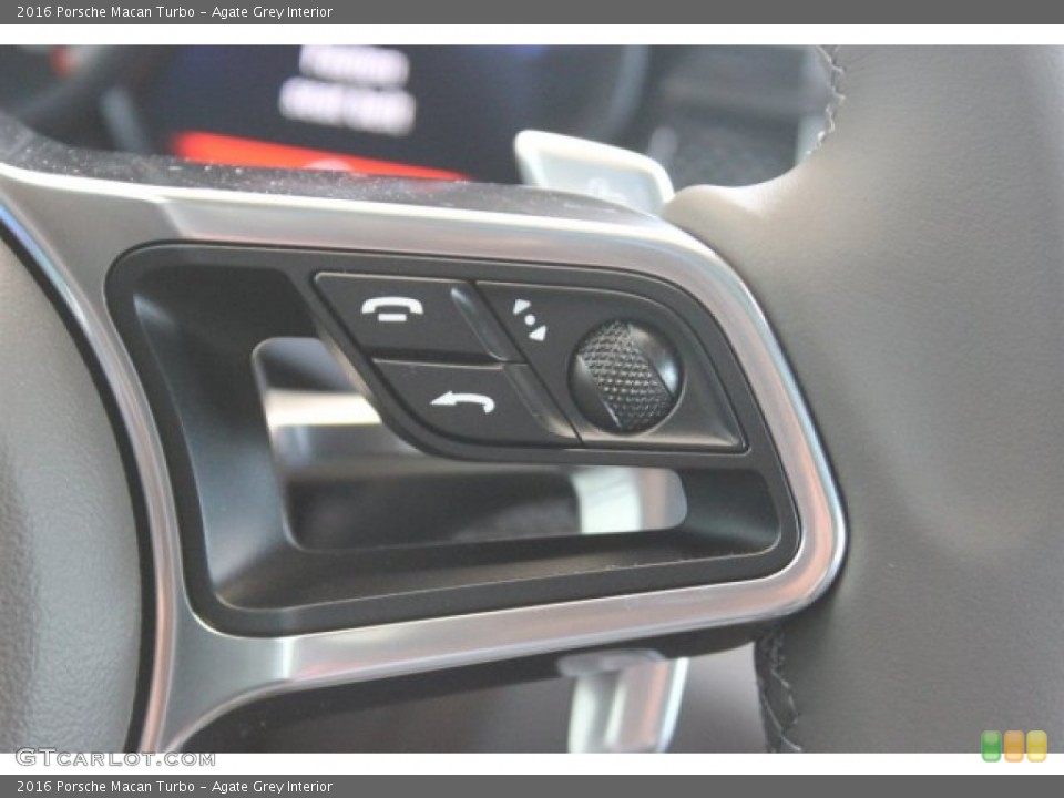 Agate Grey Interior Controls for the 2016 Porsche Macan Turbo #105861320