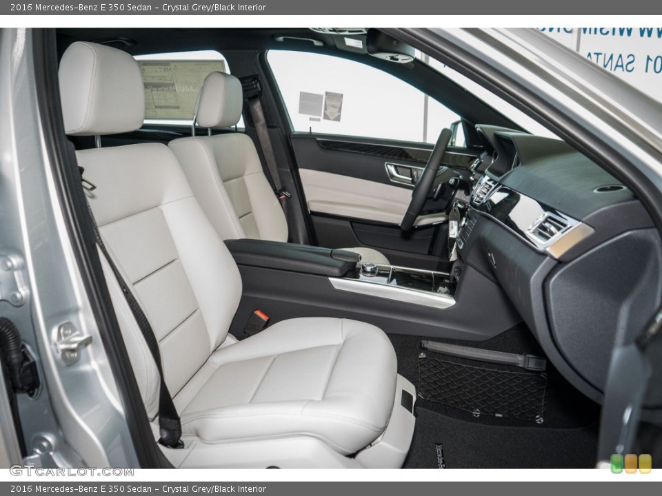Crystal Grey/Black Interior Photo for the 2016 Mercedes-Benz E 350 Sedan #105942439
