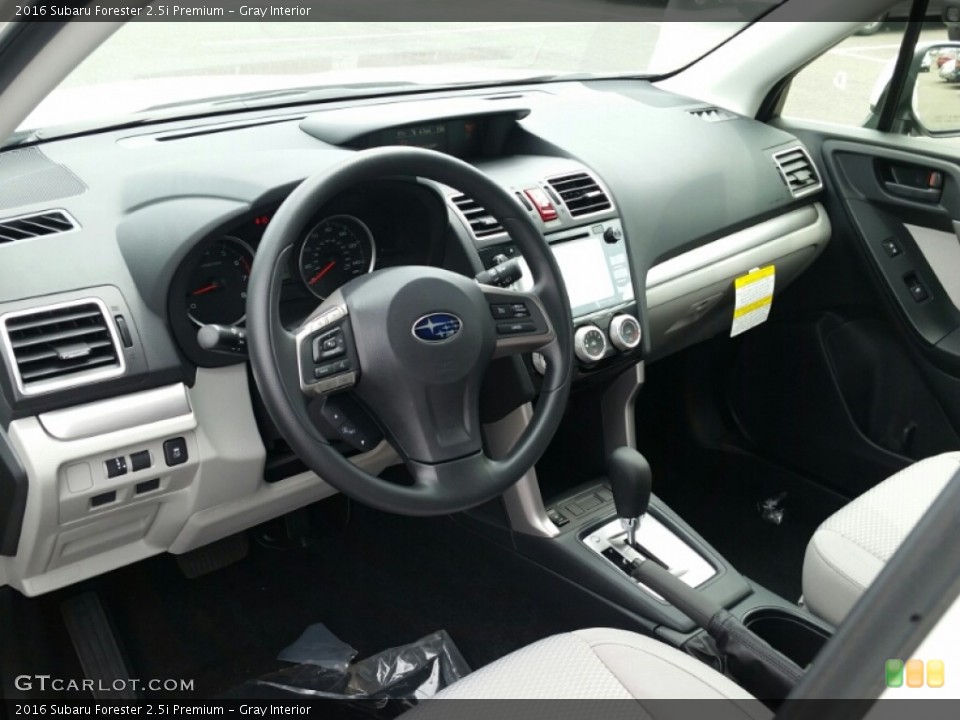 Gray Interior Photo for the 2016 Subaru Forester 2.5i Premium #105956019