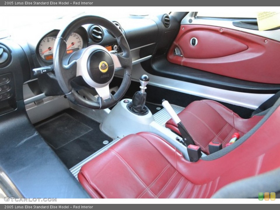 Red Interior Photo for the 2005 Lotus Elise  #105959496