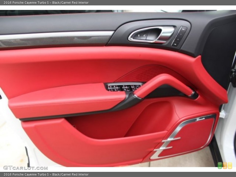 Black/Garnet Red Interior Door Panel for the 2016 Porsche Cayenne Turbo S #106014107