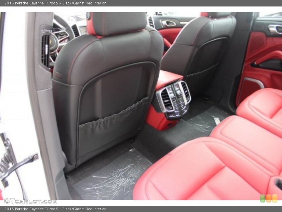 Black/Garnet Red Interior Rear Seat for the 2016 Porsche Cayenne Turbo S #106014509