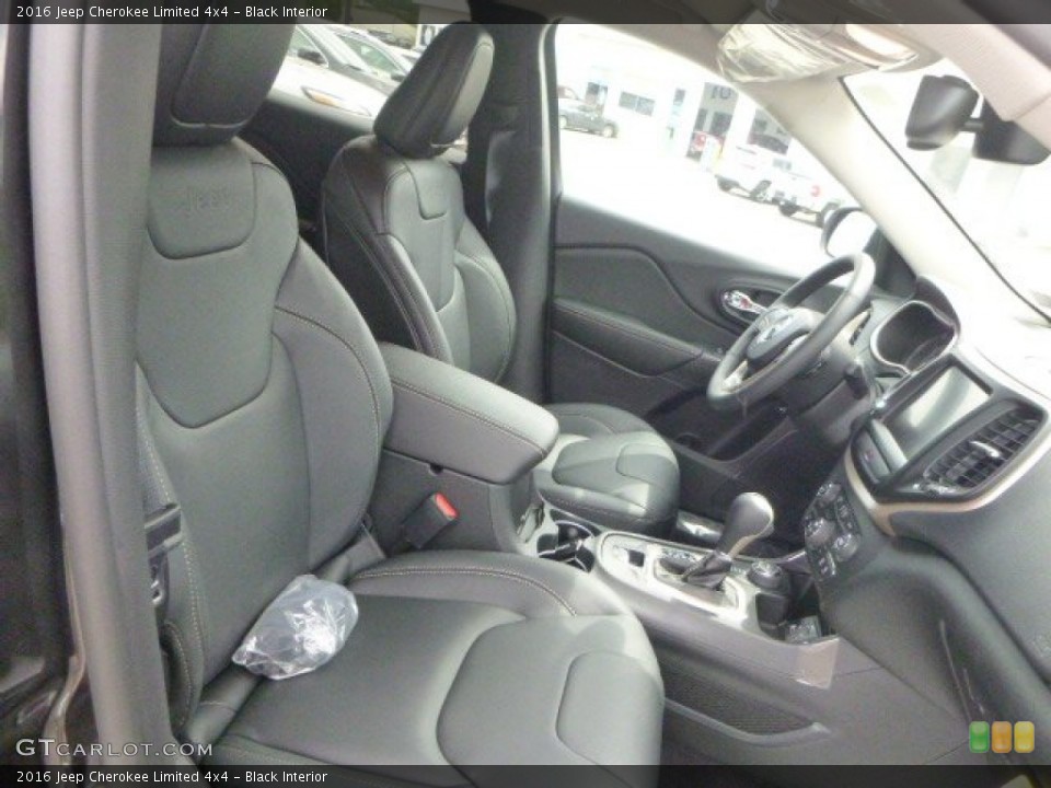 Black Interior Photo for the 2016 Jeep Cherokee Limited 4x4 #106080097