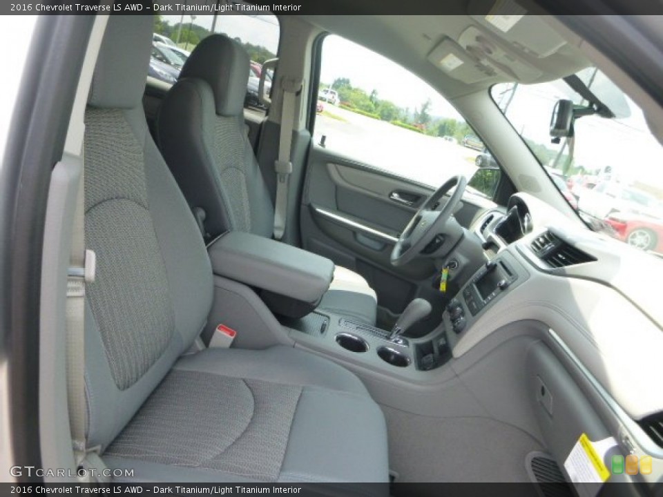 Dark Titanium/Light Titanium Interior Photo for the 2016 Chevrolet Traverse LS AWD #106089253