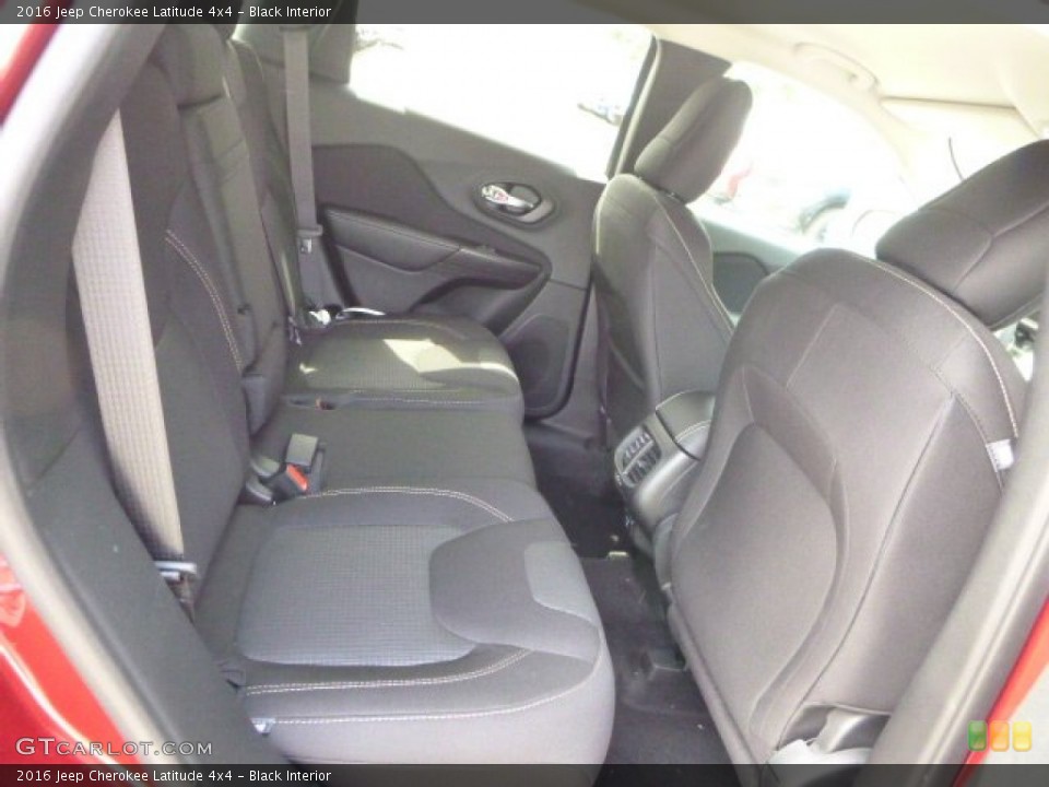 Black Interior Rear Seat for the 2016 Jeep Cherokee Latitude 4x4 #106091563