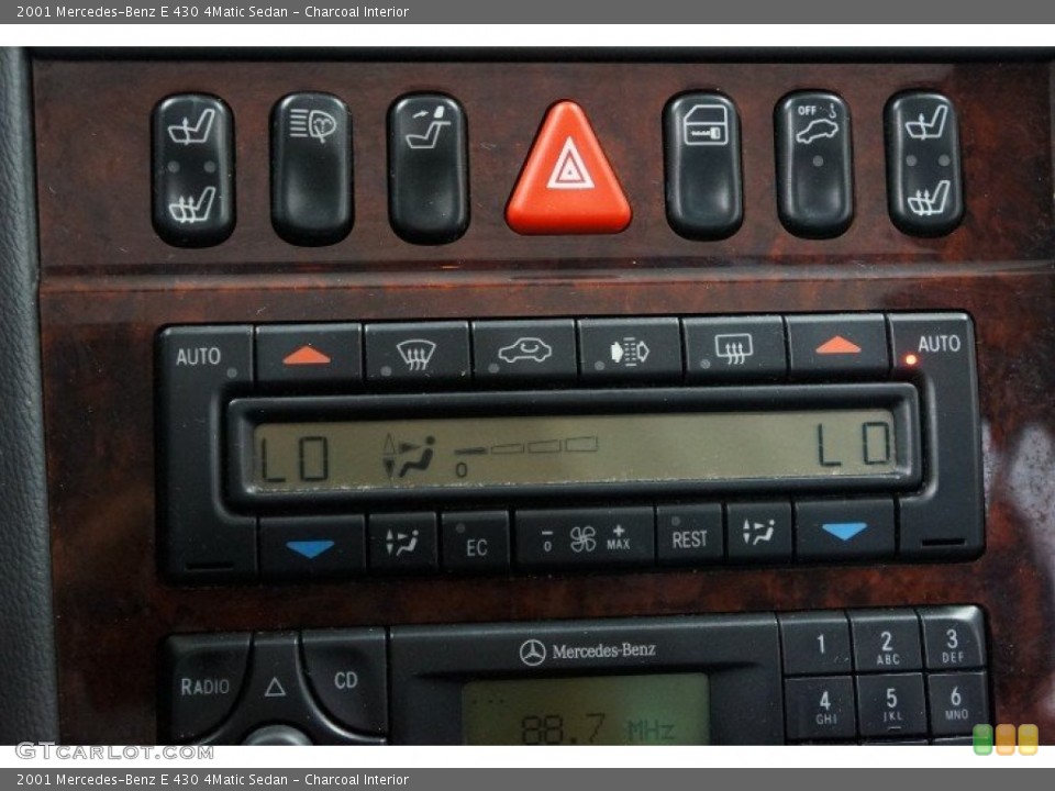 Charcoal Interior Controls for the 2001 Mercedes-Benz E 430 4Matic Sedan #106143357