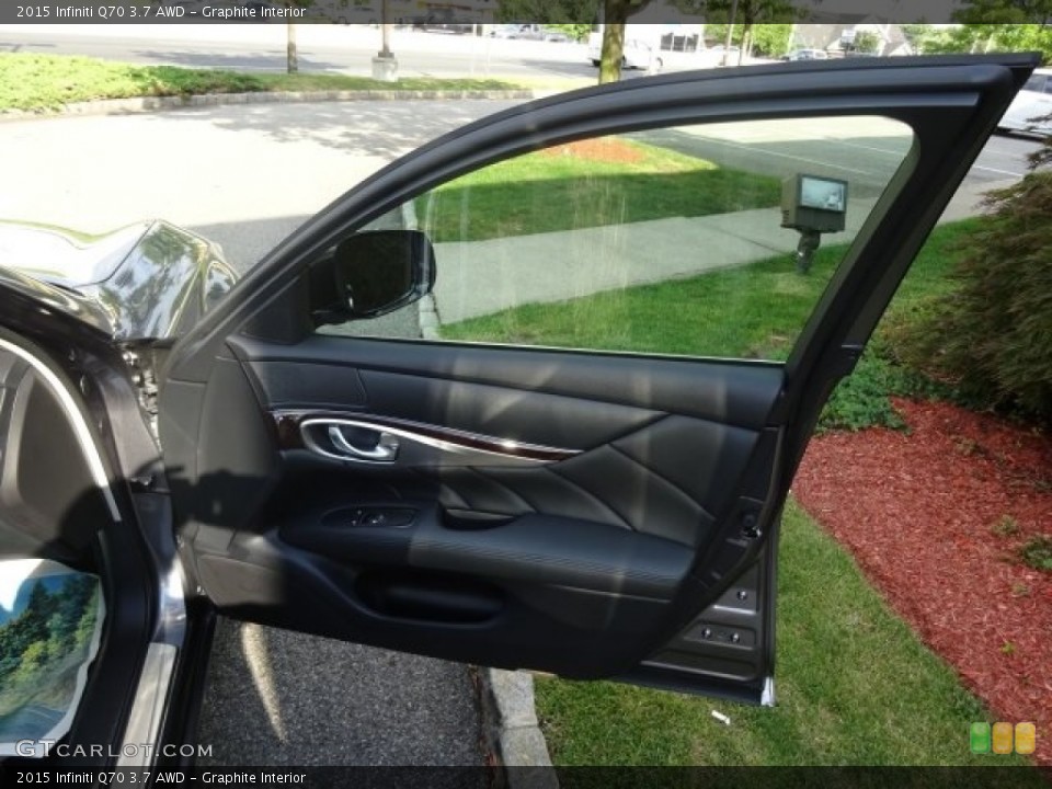 Graphite Interior Door Panel for the 2015 Infiniti Q70 3.7 AWD #106151974