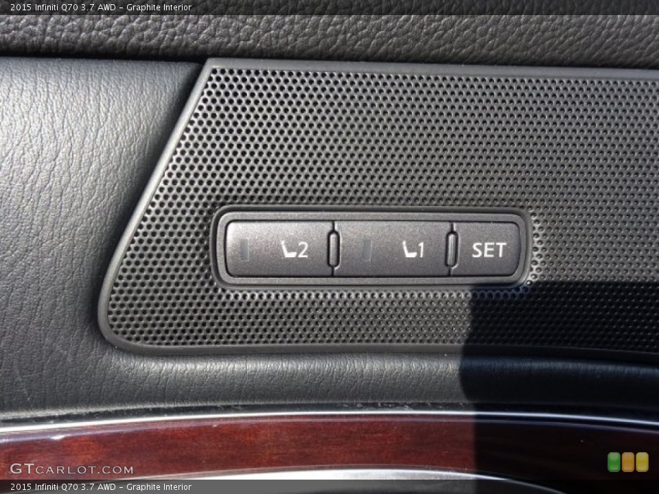 Graphite Interior Controls for the 2015 Infiniti Q70 3.7 AWD #106152067