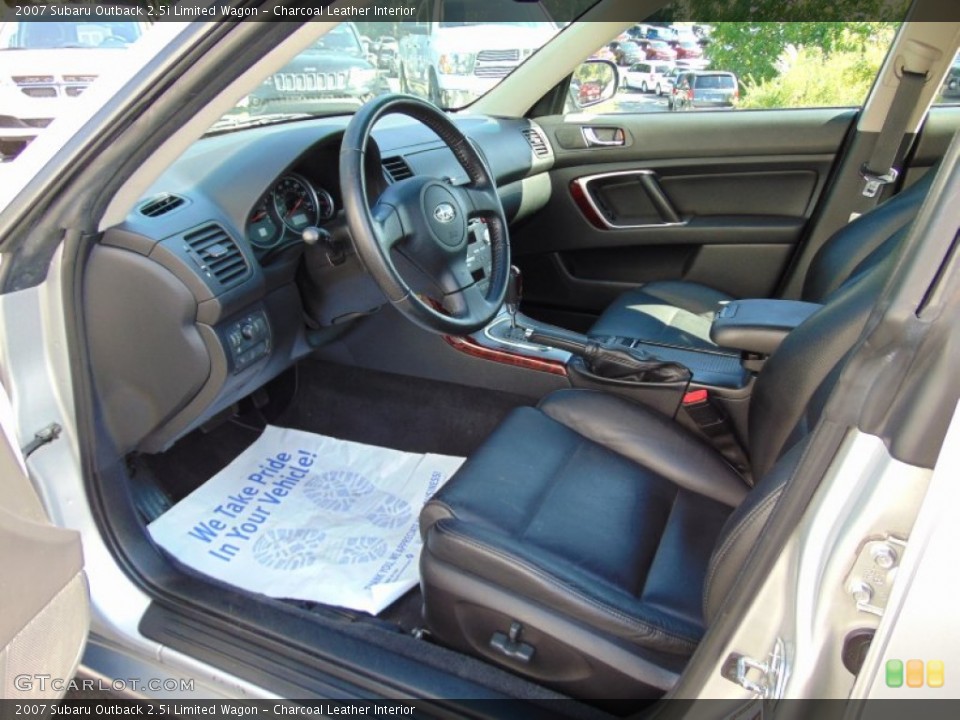 Charcoal Leather Interior Photo for the 2007 Subaru Outback 2.5i Limited Wagon #106221592